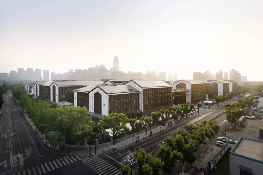 【AT】浙大院作品丨山水志趣融于市井——绍兴市中医院改扩建工程-7