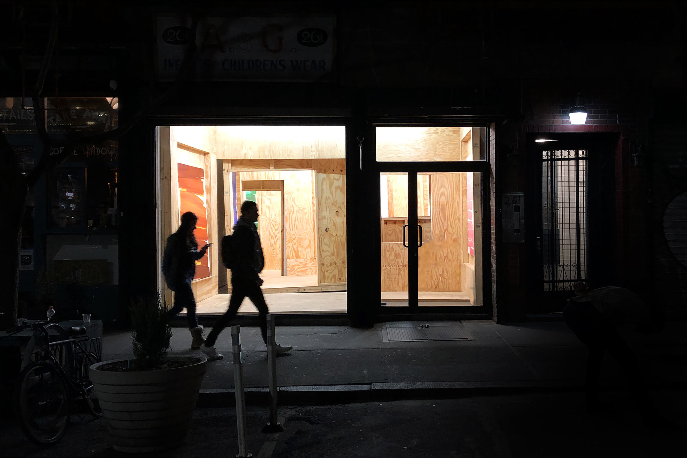 纽约 Denny Dimin 画廊的沉浸式艺术空间-15