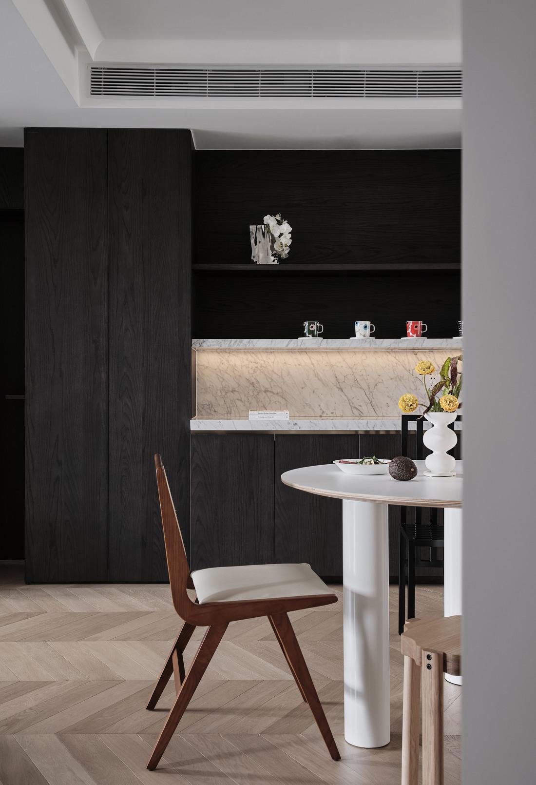 打破传统装修的住宅设计丨室内设计师团队-13