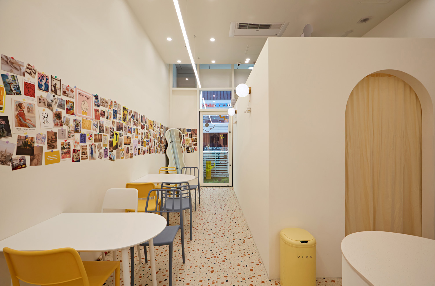 17 分满分的黄色咖啡厅设计-11