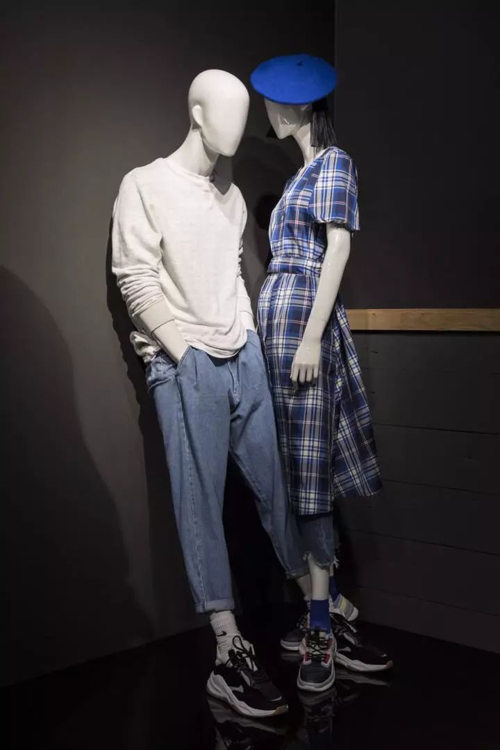 【182期】12月29日 最新零售展示空间设计-22