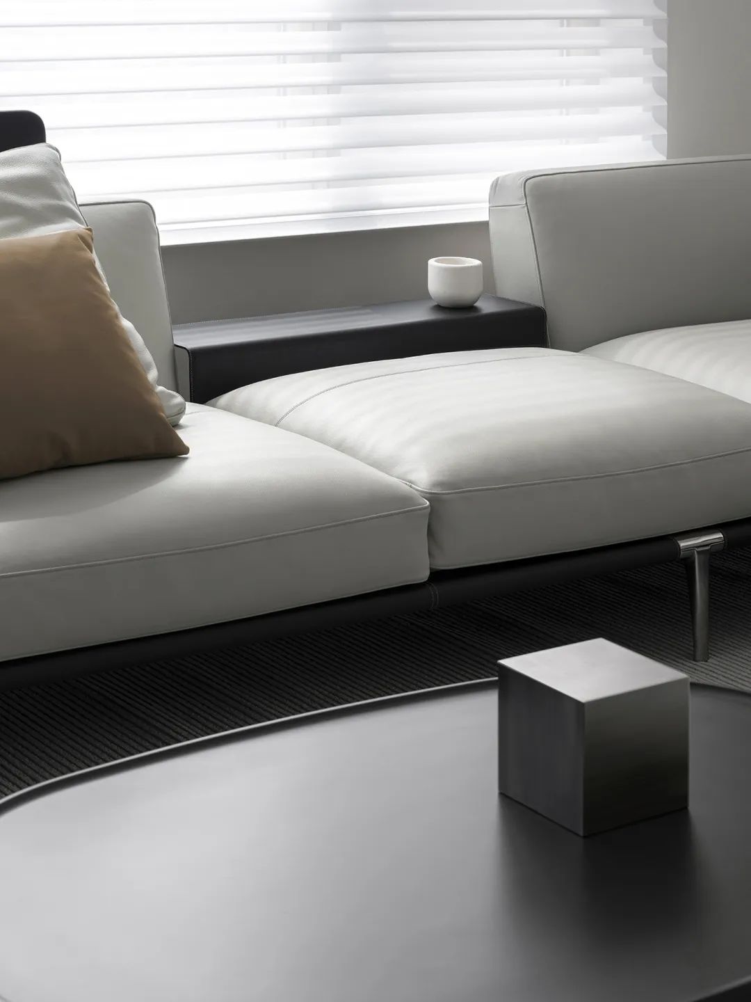 高城心居 · 沈阳现代质感私宅设计丨中国沈阳丨白菜设计-4