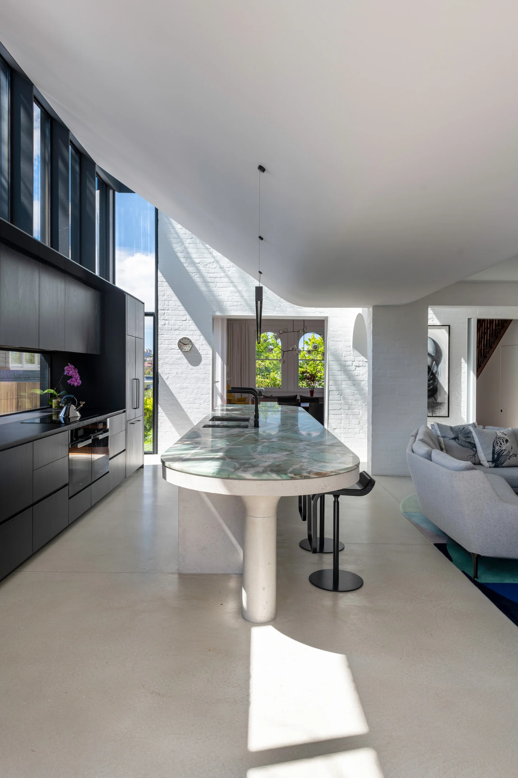 由于TAROELA不是常见的英文词汇，也没有明确的语境表明其含义，难以准确翻译此为明确的错误提示 -16