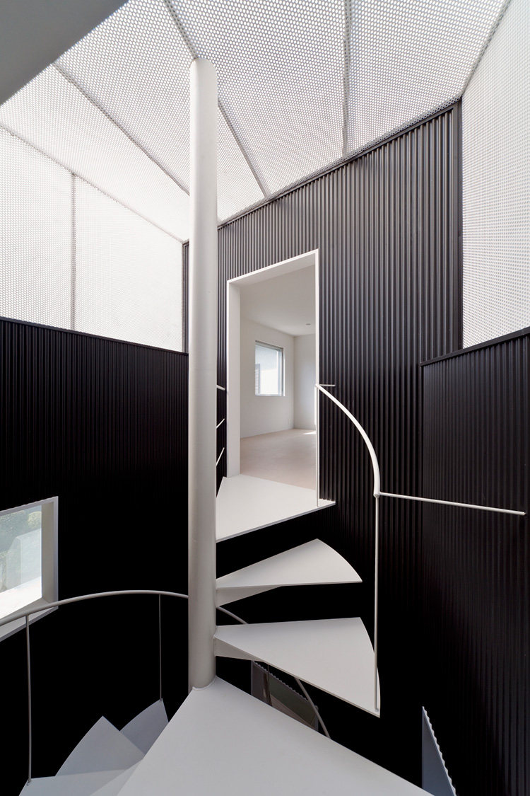 单色住宅设计 | 黑与白的无尽魅力-71