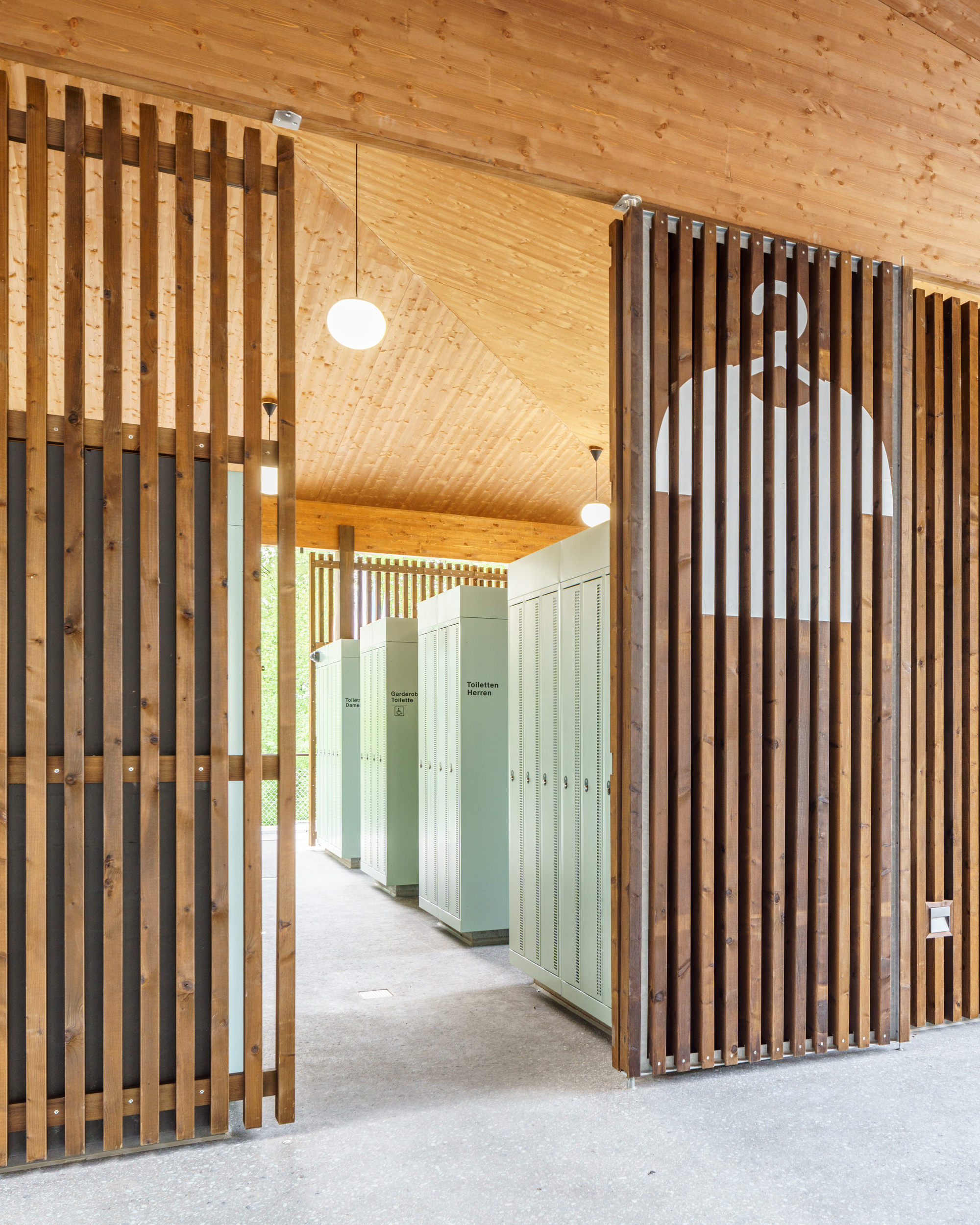 森林泳池齐默格格丨瑞士卢塞恩丨Brechbuehler Walser Architekten-37