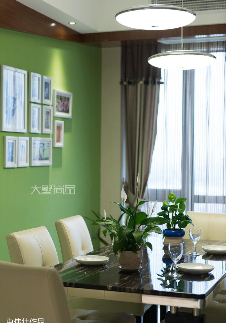 绿色与咖色共舞,打造平衡空间美感-20