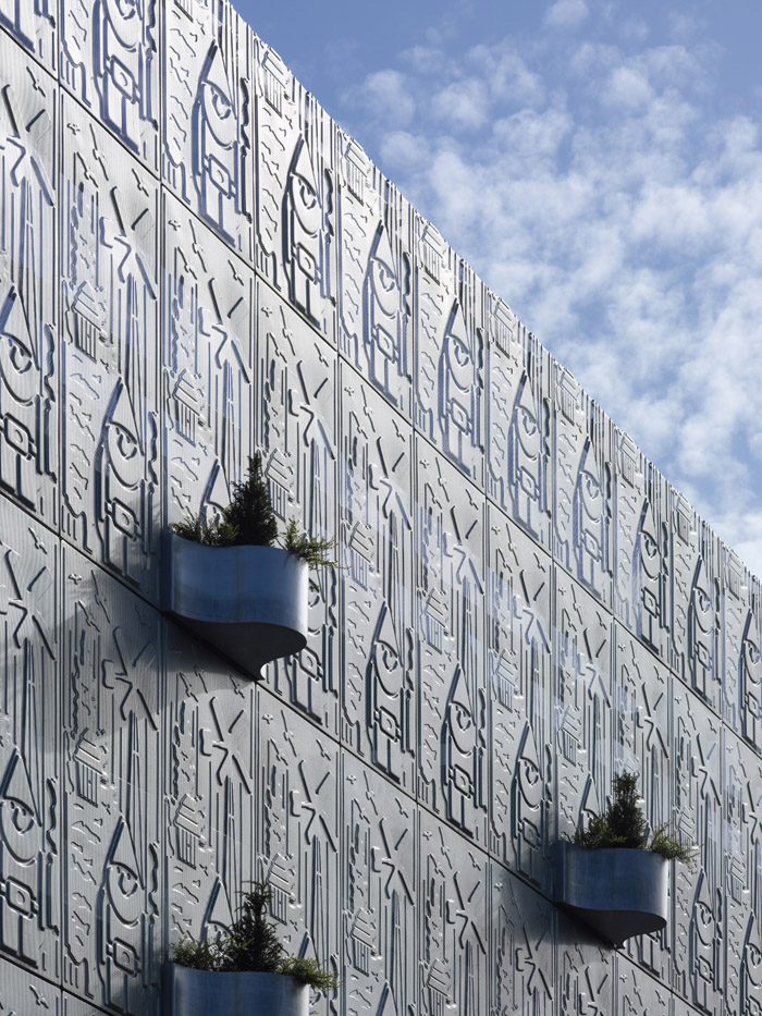 荷兰阿尔梅勒市中心的创意停车场设计-21