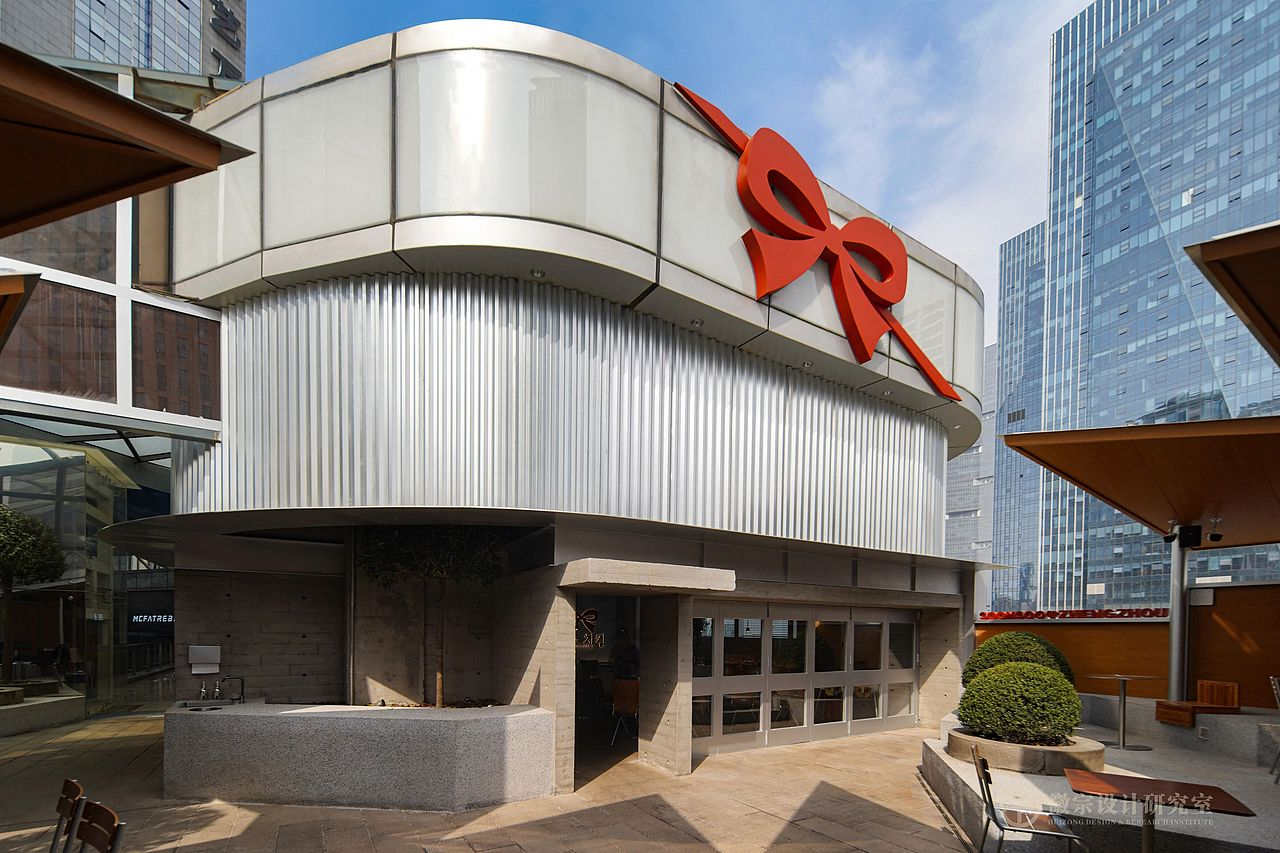 「被撕开的礼盒」SOONSOO CHICKEN中国首店设计丨中国郑州-0