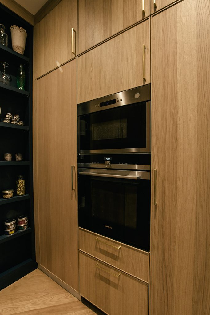 À Tocqueville带花卉图案的公寓丨Camille Hermand-10