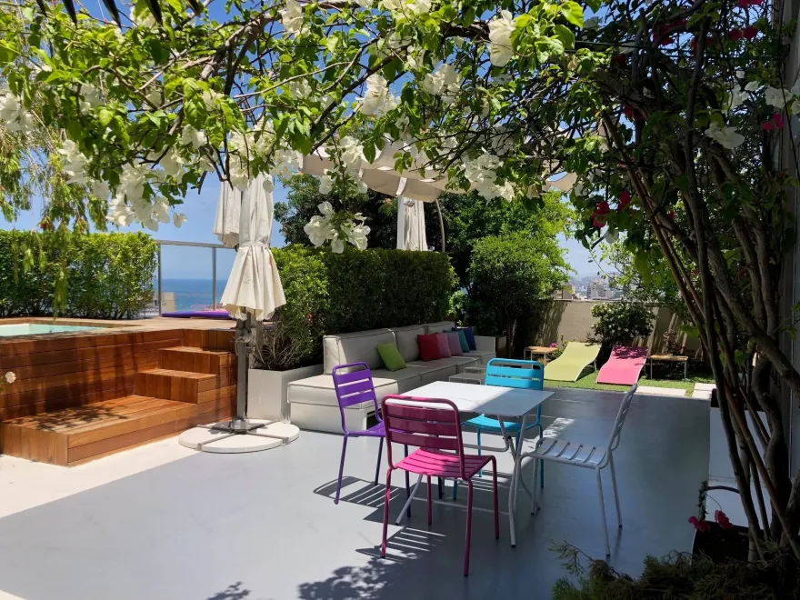 倒置设计,打造绿意盎然的城市公寓-29