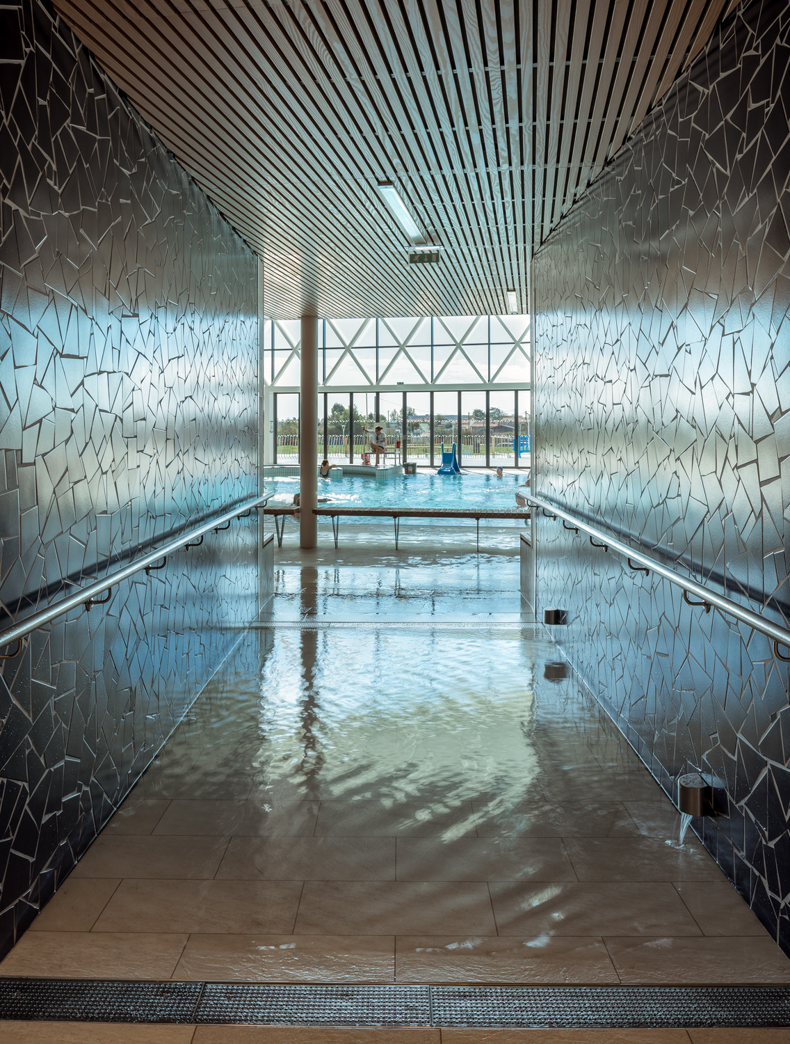 体育馆丨MultiplexeAquatique-60