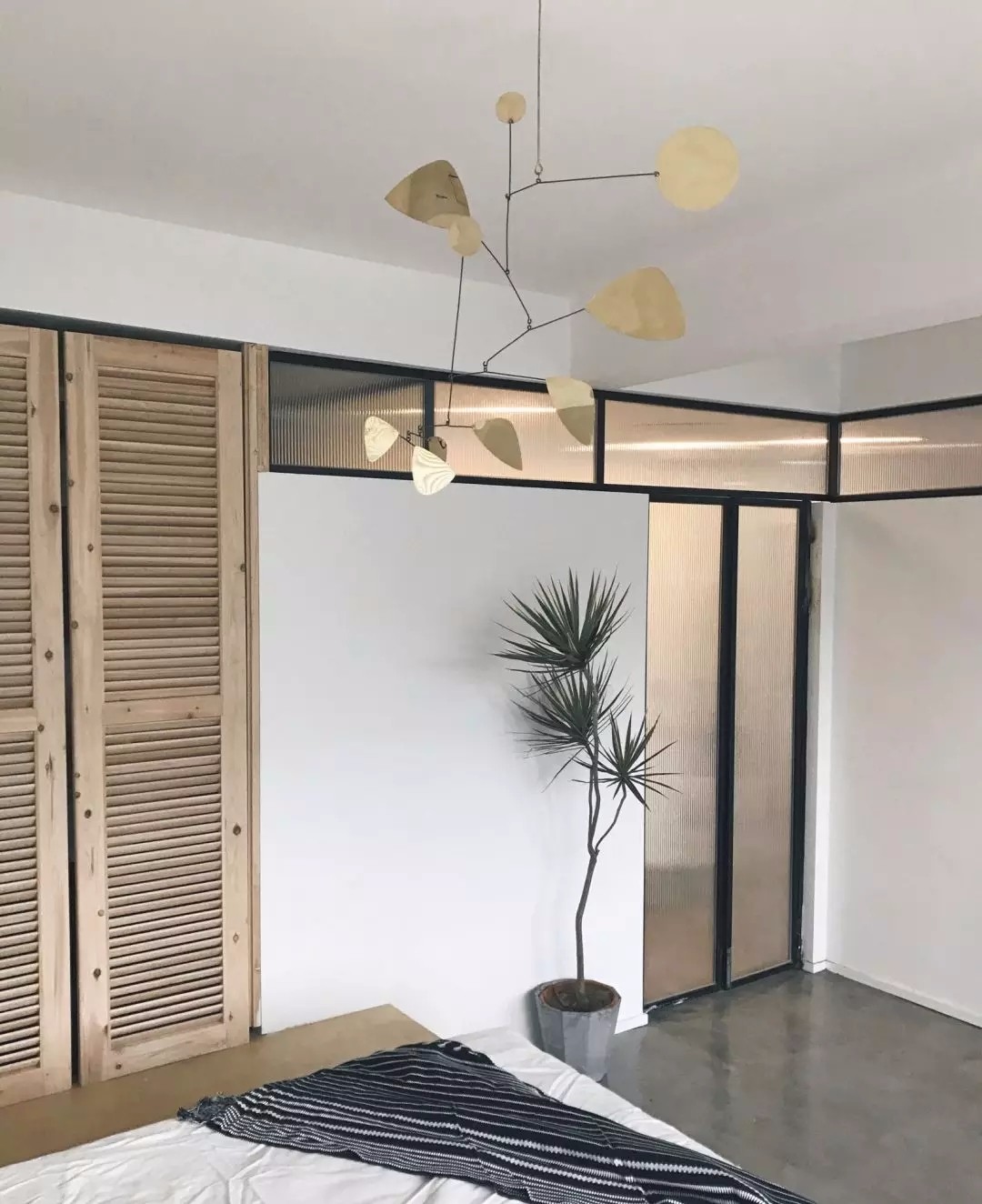 杭州 78㎡北欧风住宅开放式厨房与波纹玻璃书架设计-54