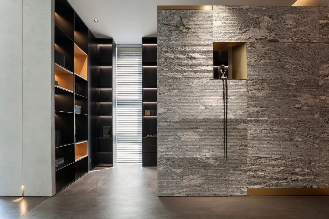 厦门 RAVA 旗舰店 | 现代简约美学空间-42