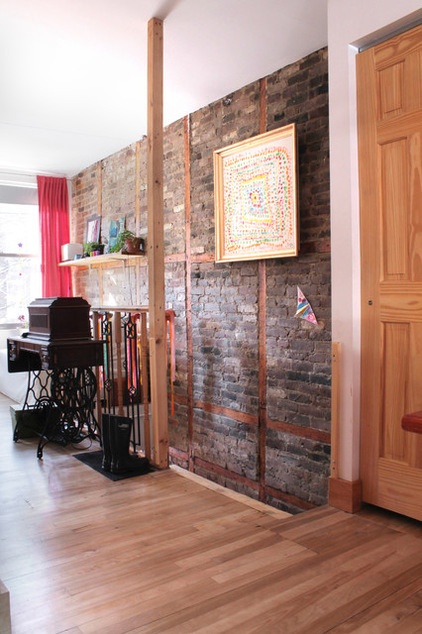My Houzz: Vibrant Colors Meet Natural Materials in Montreal  -  Decor Ideas-37