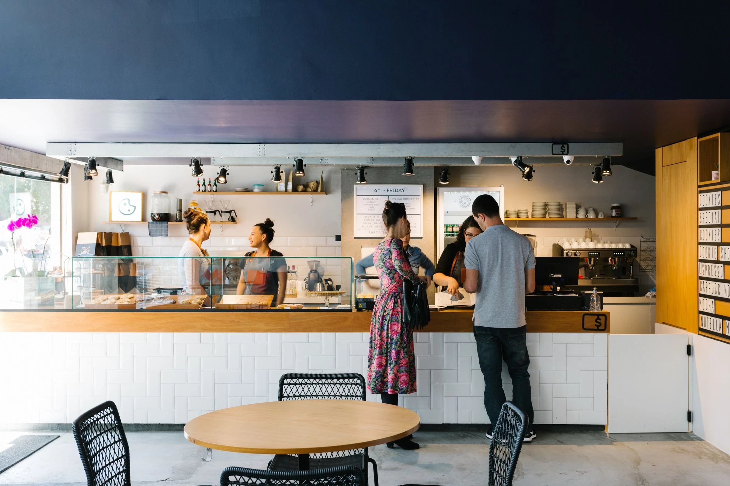 Solo Arquitetos 打造巴西 Cookie Stories Cafe,呈现温馨居家氛围-28