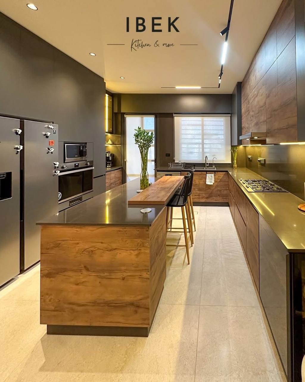 Midnight Luxe Kitchen-4