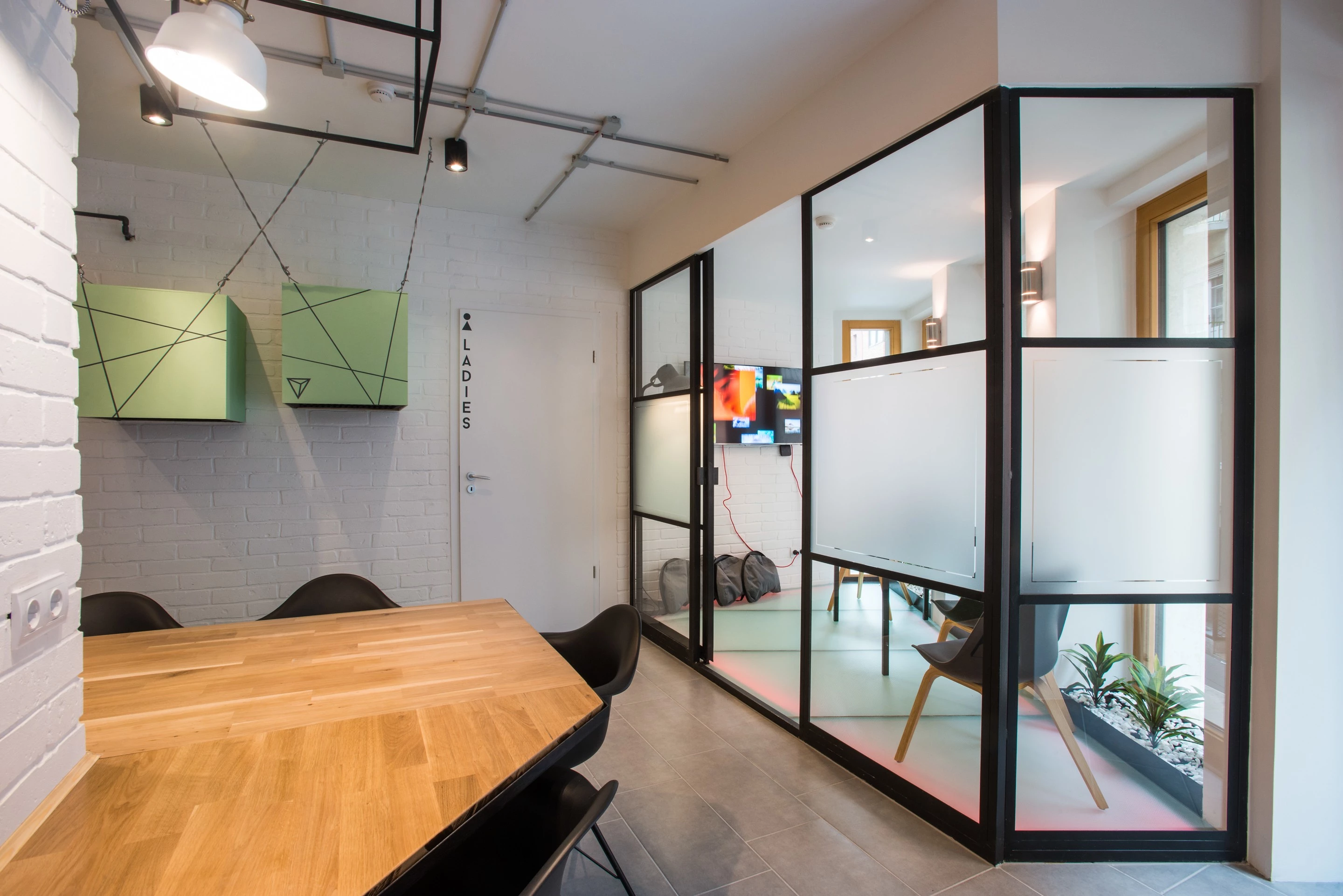 布达佩斯 COFFICE · 多功能办公休闲空间-31