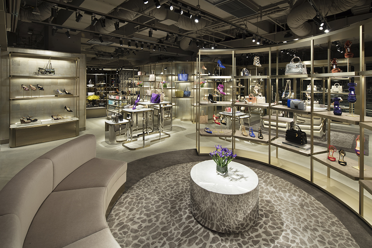东京 Jimmy Choo 旗舰店-16