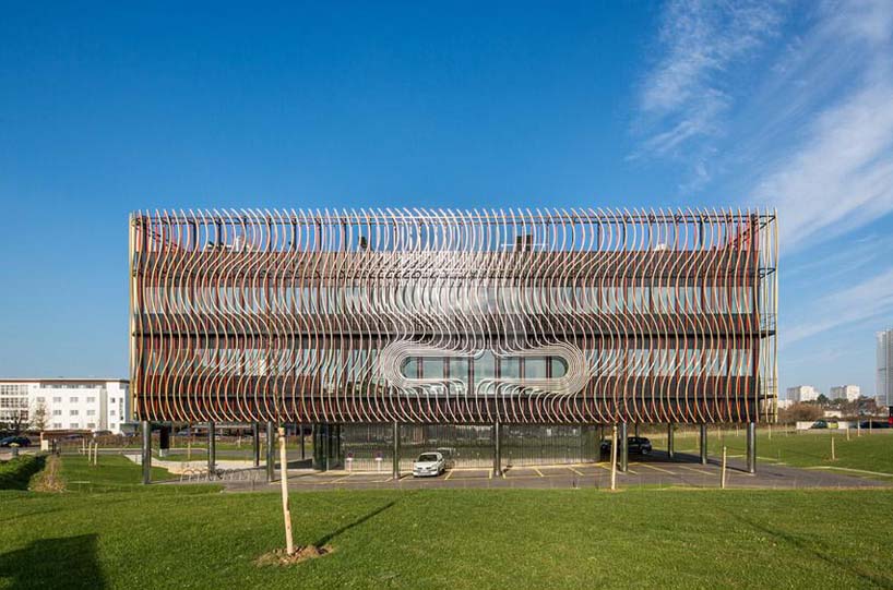 披着神秘外衣的生物基地孵化器-23