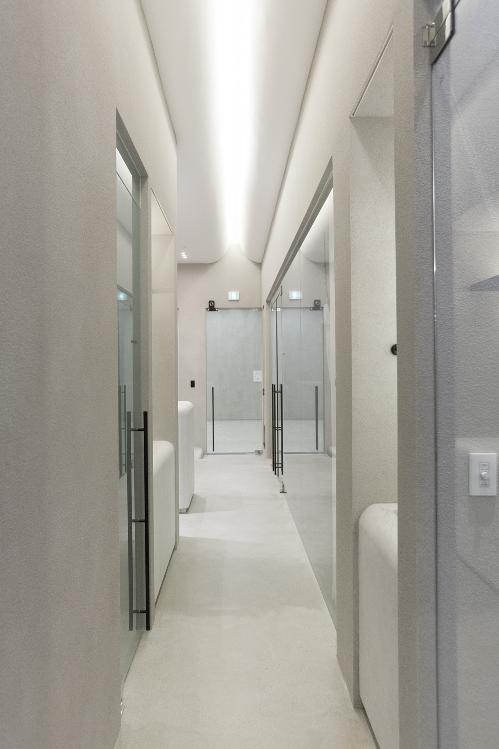 白色调高级公寓设计，40 平米小空间大利用-8