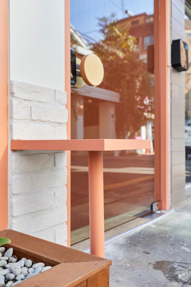 温馨 10 坪小屋，黄点配色展现生活美学-8