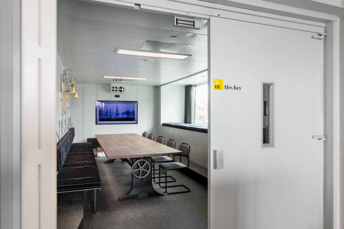 Deloitte Digital Offices by DZAP-20