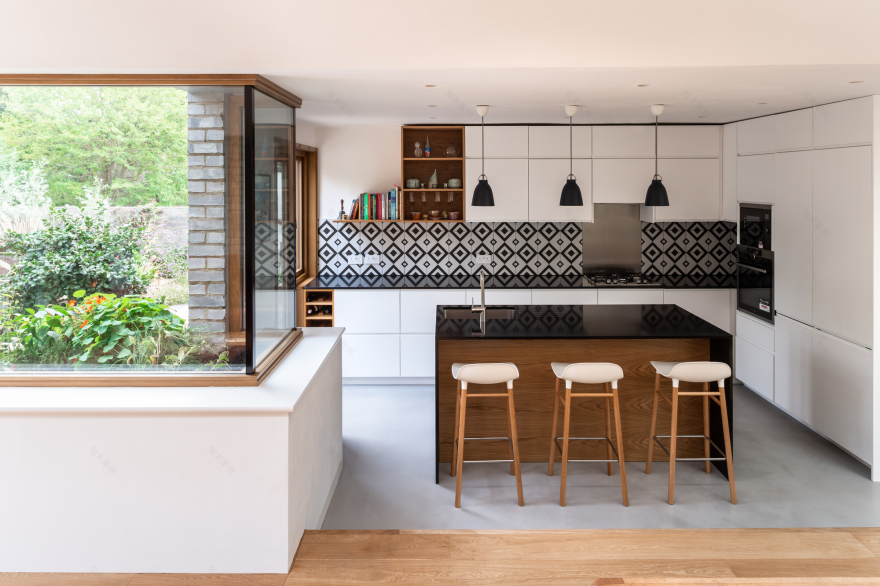 Harefield Road East House / Gruff-14