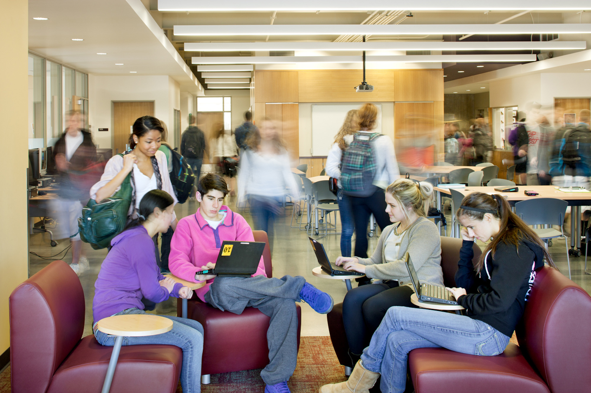 华盛顿湖高中——现代教育建筑的典范-10