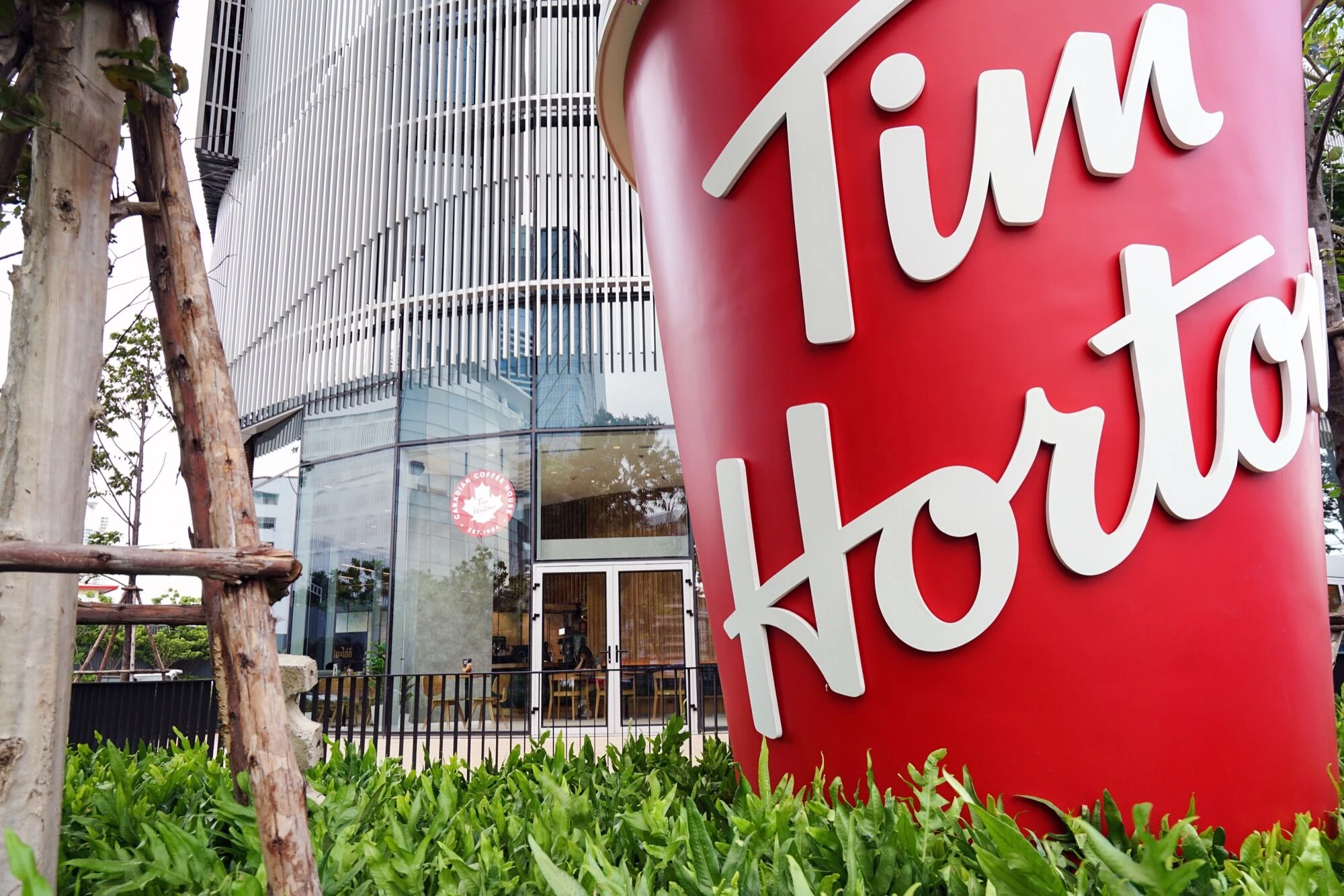 Tim Hortons 泰国店铺设计丨泰国曼谷-10