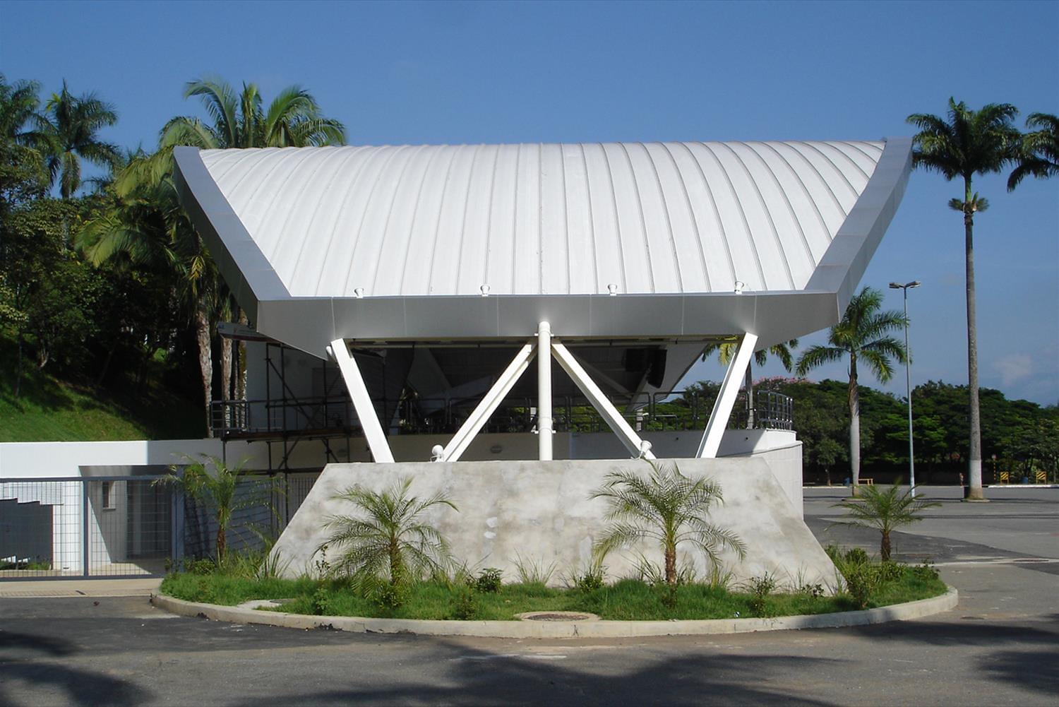 巴西圣殿建筑 · 曲线屋顶与多功能设计-2