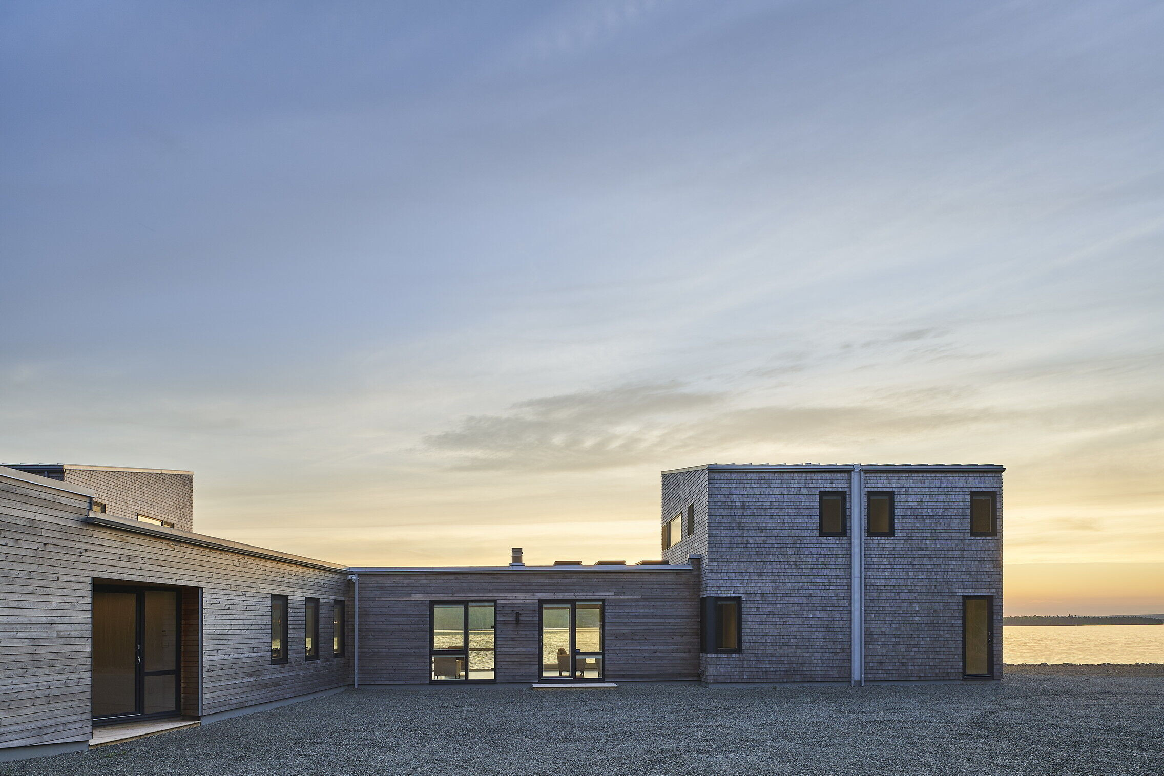 北美“里约热内卢”湖畔的绿色诗意居所-12