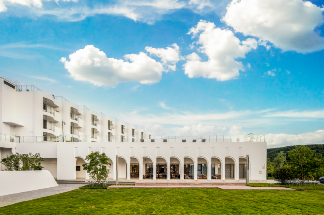 FADI项目|公司设计项目福州城投鼓岭景澜酒店喜获“携程口碑榜—2024设计感酒店榜”殊荣-31