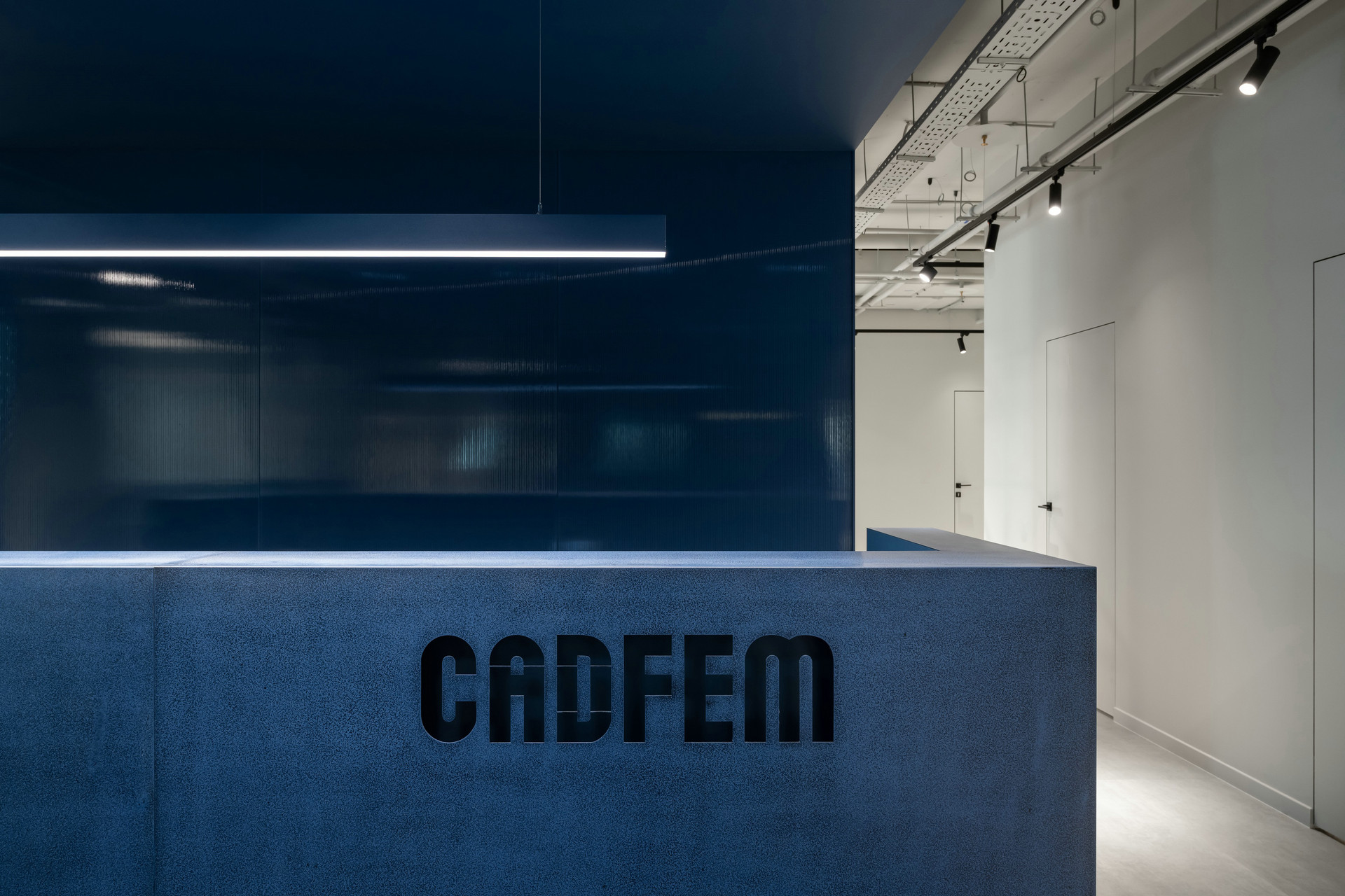 蓝色调，办公空间设计！-3