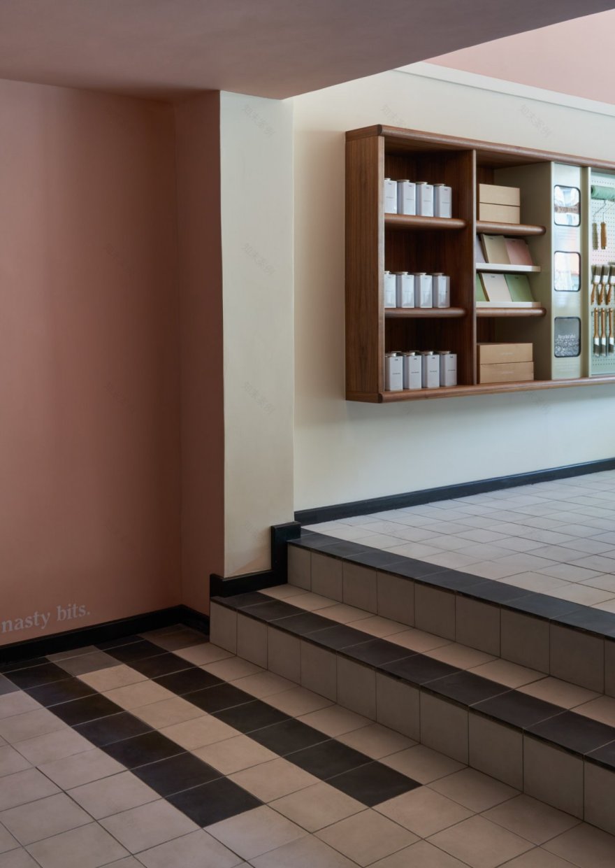 伦敦油漆店 Lick 的简约现代主义内部空间设计丨英国伦敦丨Oskar Kohnen Studio-20