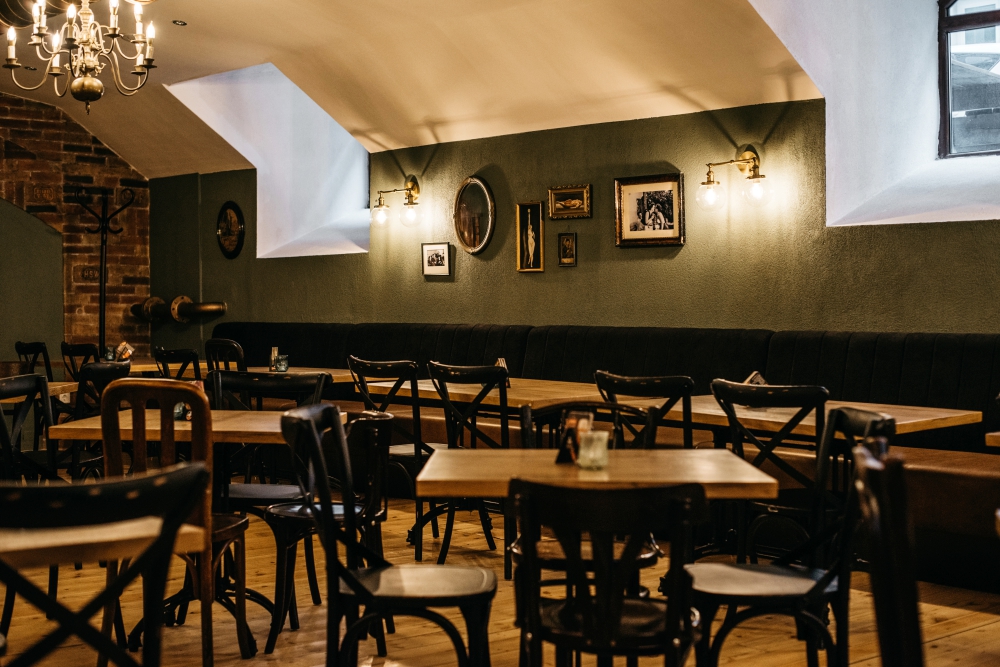 从地中海餐厅改造为经典酒馆-64