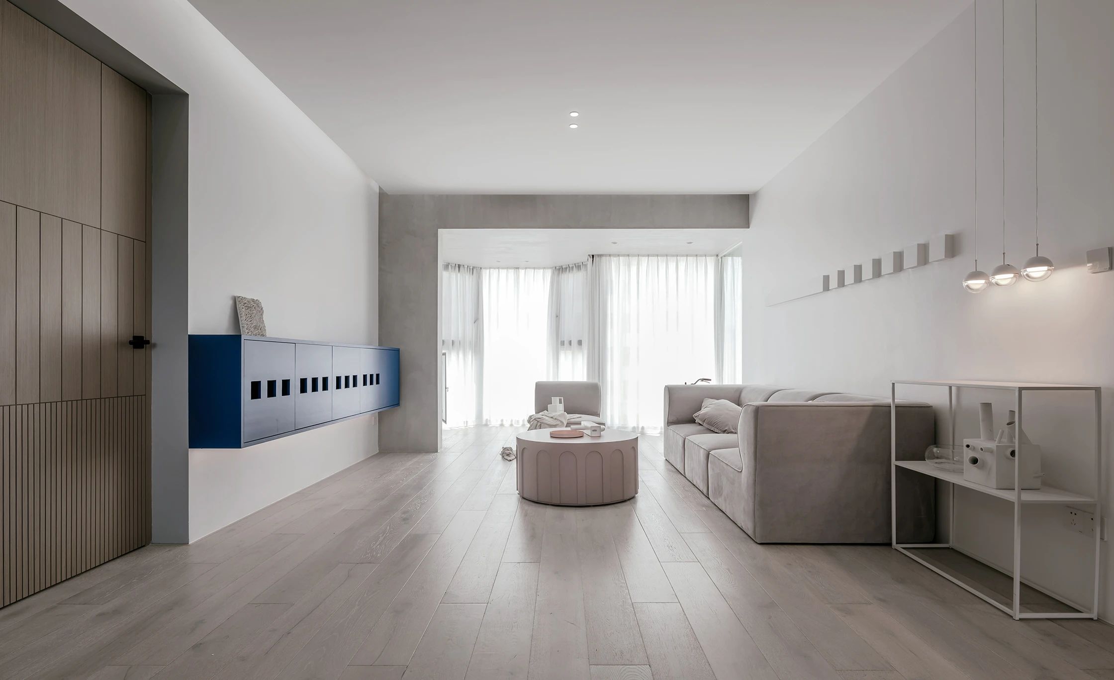 让两个女儿赤脚奔跑的家-12