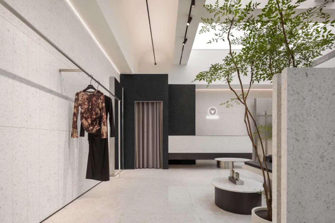 时空的几何叙事｜DOLARIERIRetailStore-5