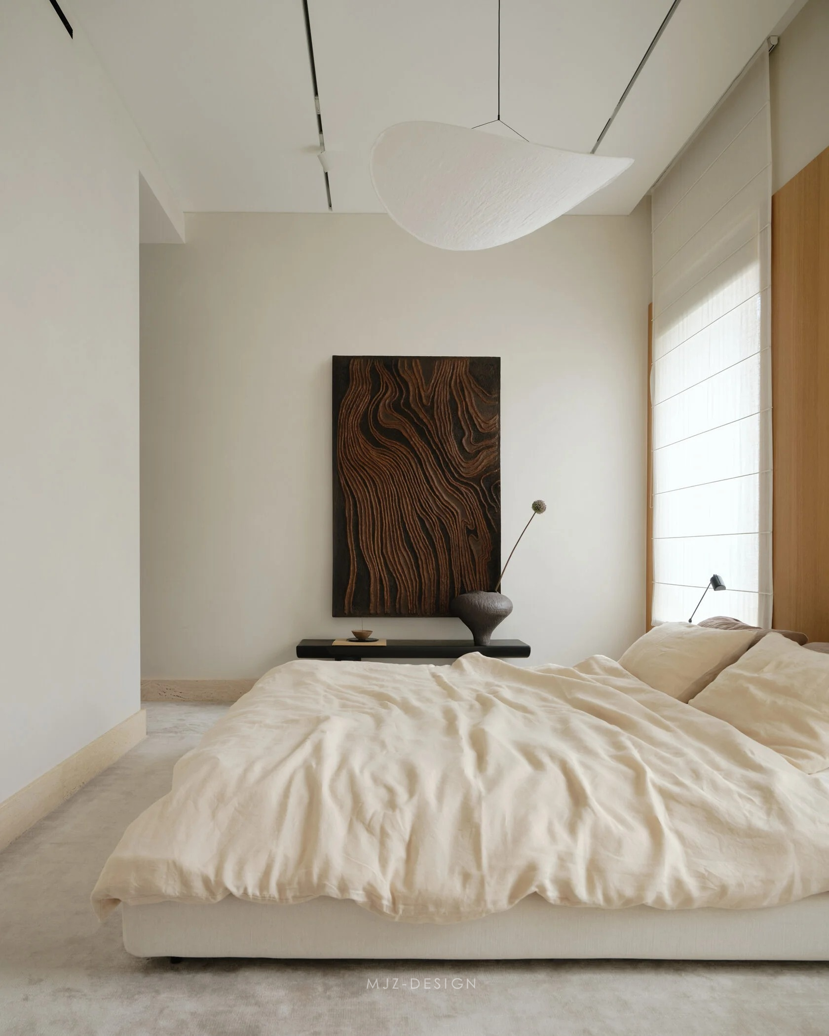 标题68
注:TITUL可能是TÍTULO(西班牙语标题、题目)的拼写错误,按照常见理解进行了翻译 丨俄罗斯莫斯科丨QUADRO ROOM-25