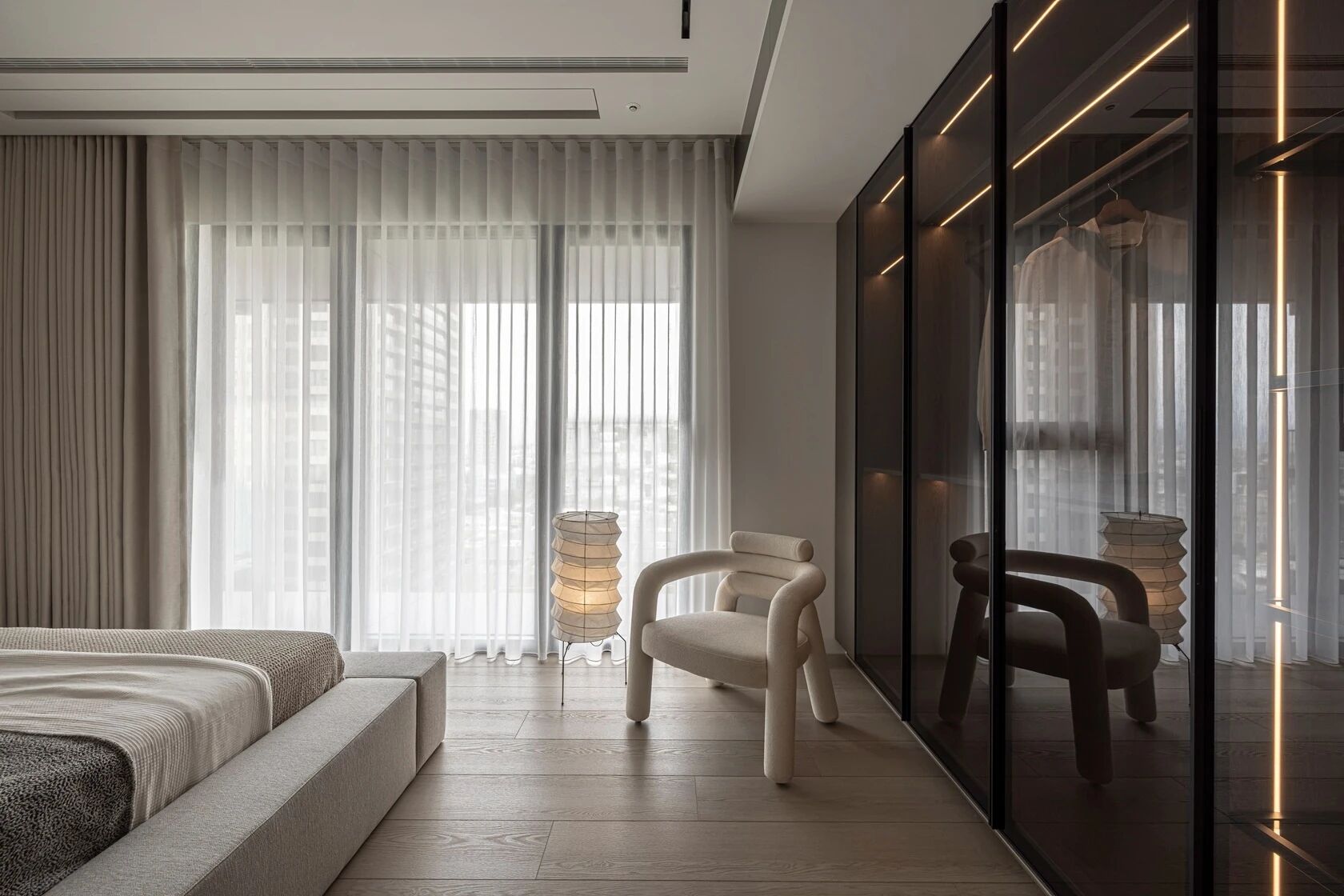 以大地色系与极简语言,构筑155平弹性功能丨中国台中丨新橙设计-17