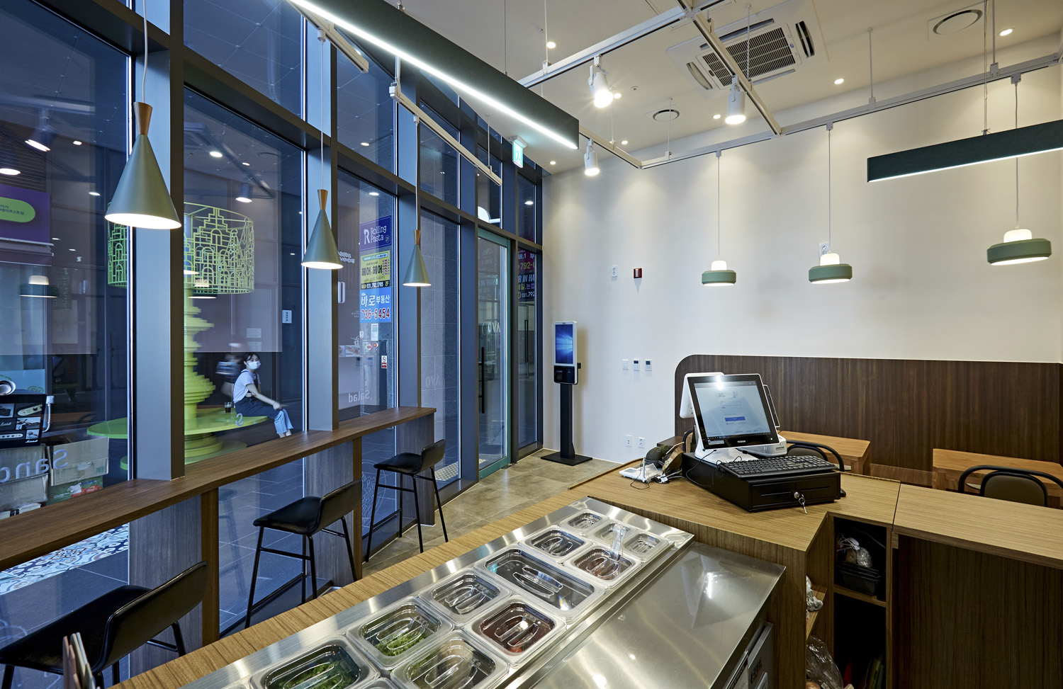 极简风尚，AVO 打造 9 平米美食空间-10