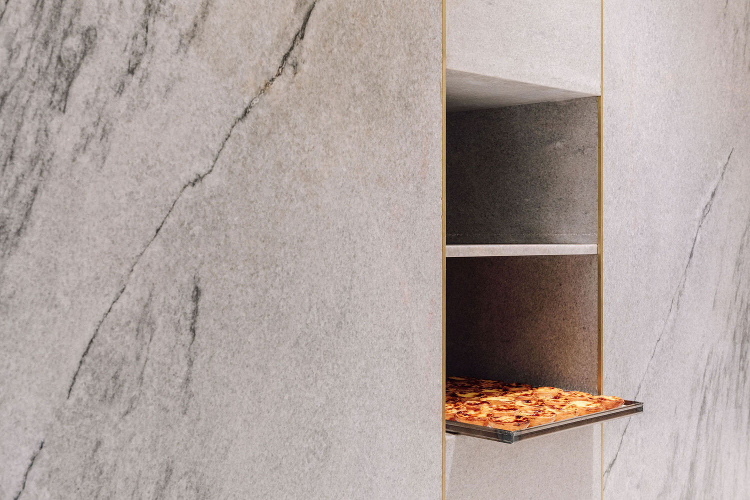 五光十色,诱人的现代烘焙店设计-87