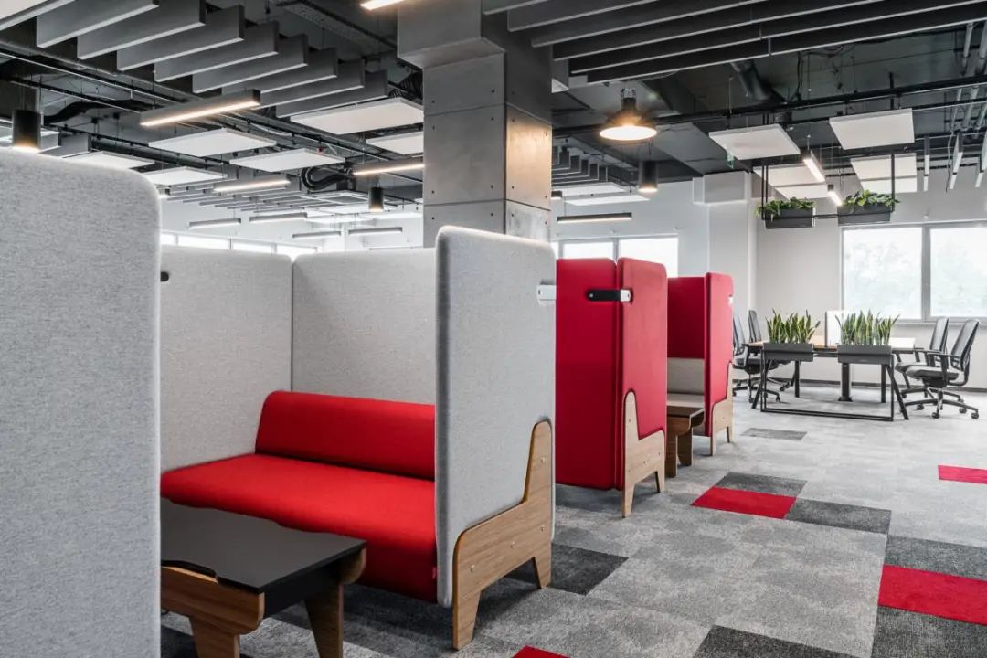 波兰 HAMA 办公室红色与黑色现代设计丨ELM PROJEKT STUDIO-10