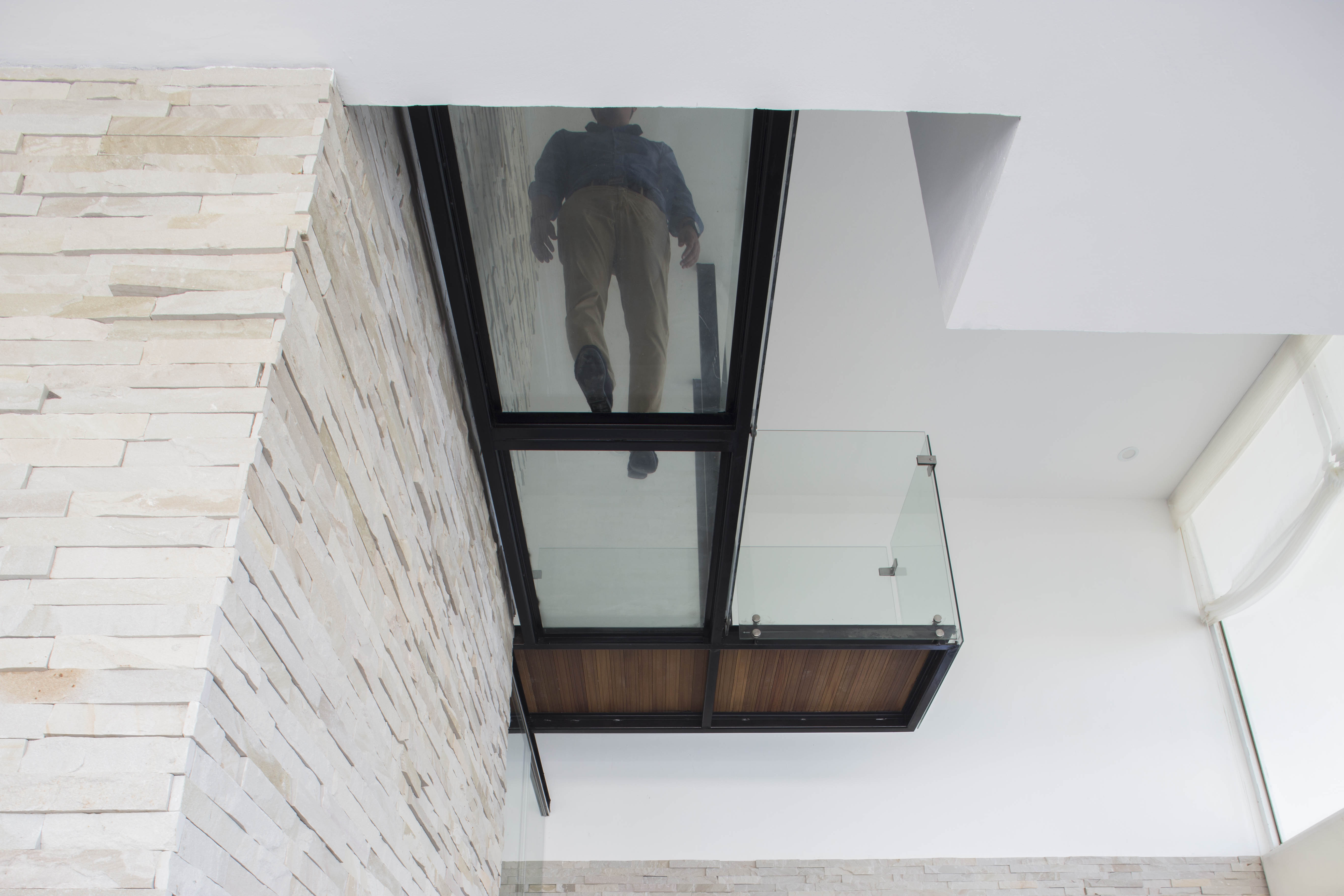 三立方体秘鲁海滩别墅 | 创新空间设计，三家庭共享和谐生活-35