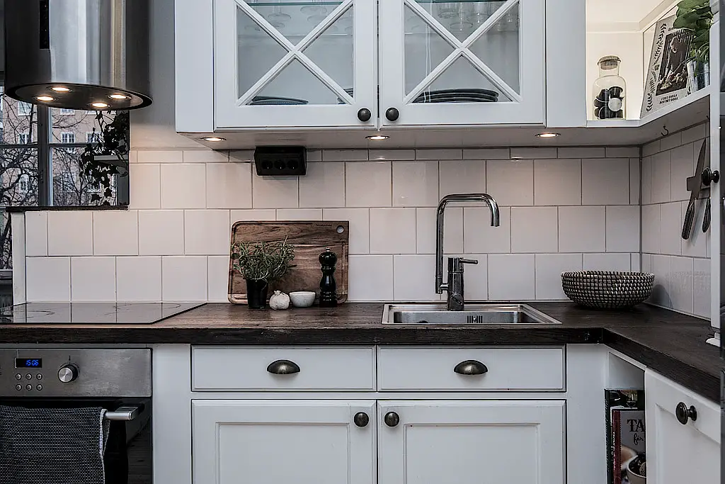 鲜亮色彩点缀的北欧风格 | 以白色为基调的清新空间-34