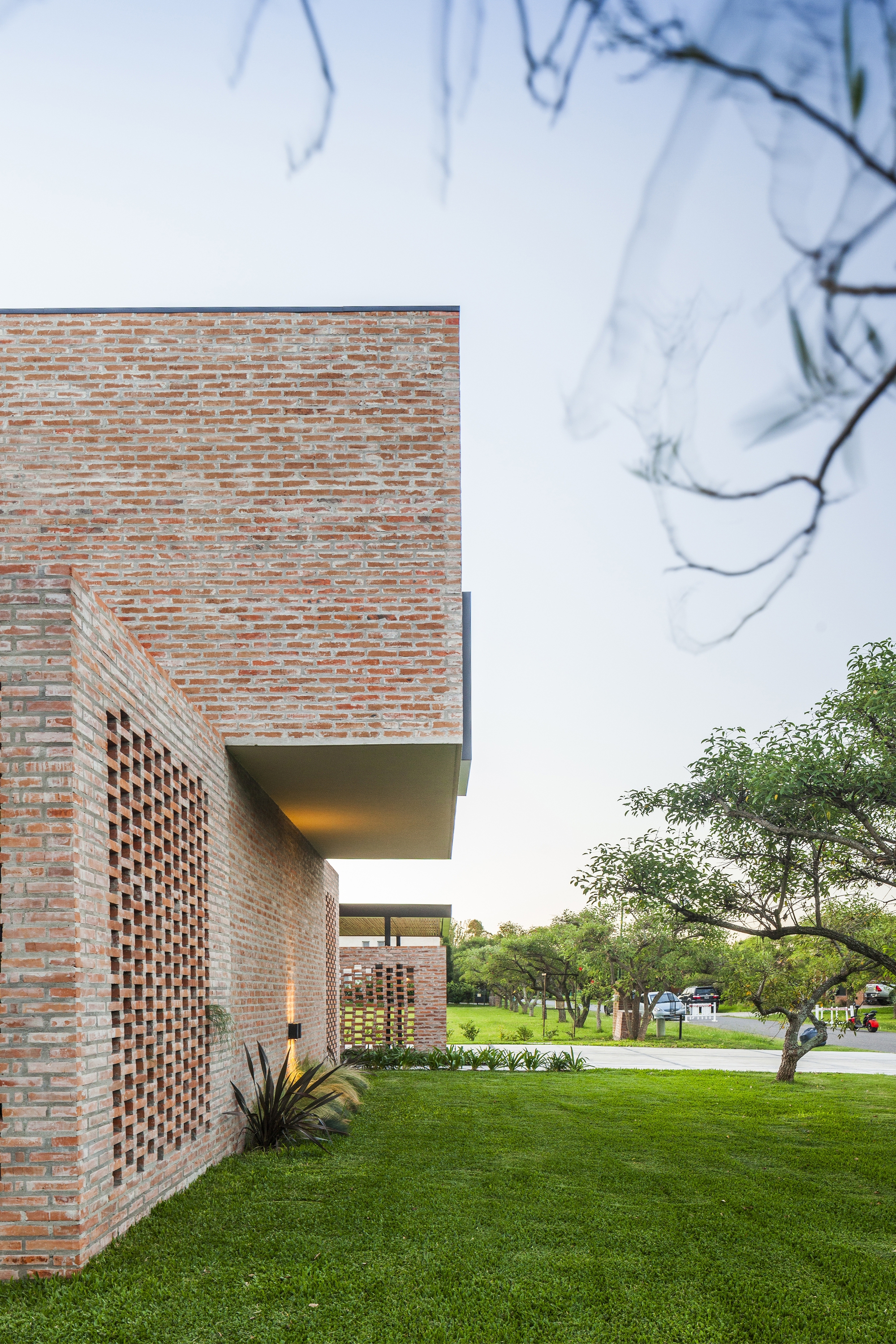 砖房丨阿根廷丨Lattes Salinas Arquitectos-10