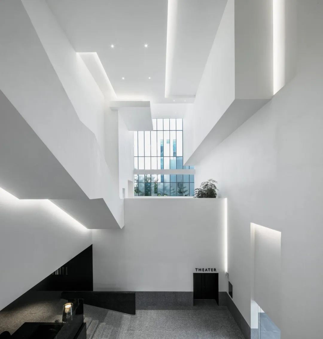 韩国 WGNB 设计公司打造“年度工作室”-86