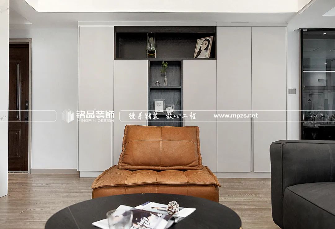 秋日晨曦下的简约家居-0