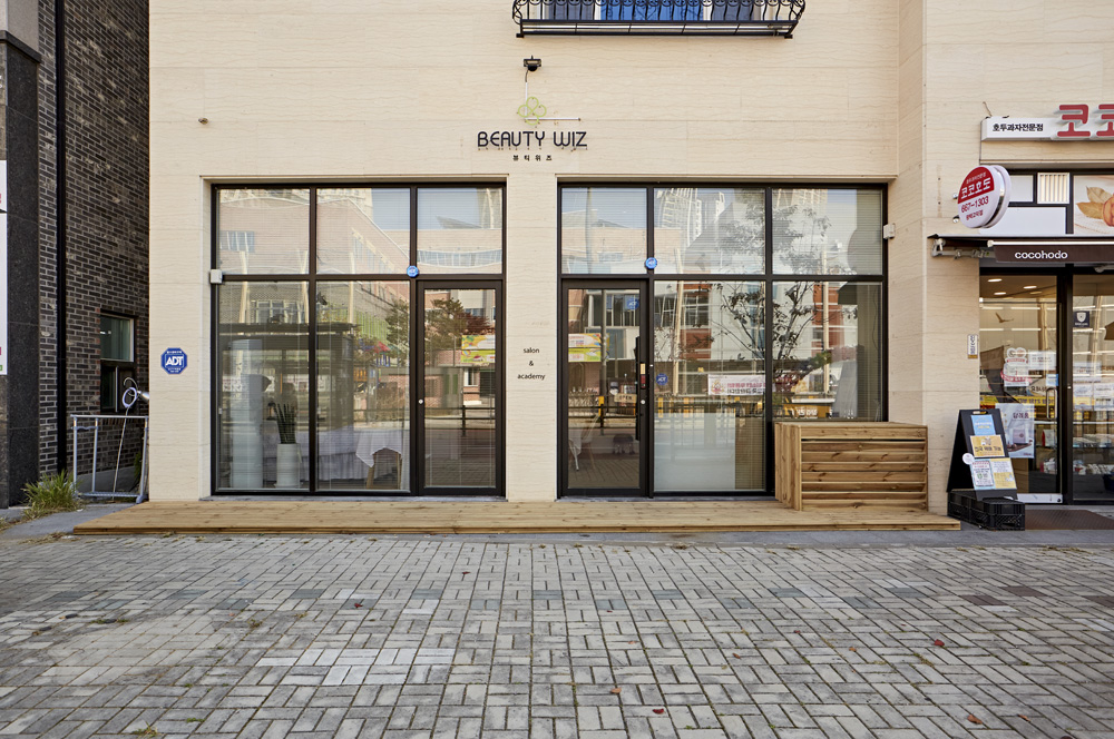 贝克顿高级餐厅 | 金泰勋打造绿色环保的现代简约空间-2