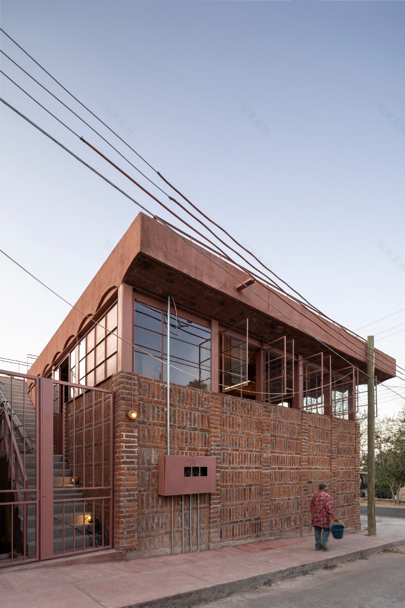 Gemeindezentrum EI Salitre in Mexiko von Omar Vergara Taller-19