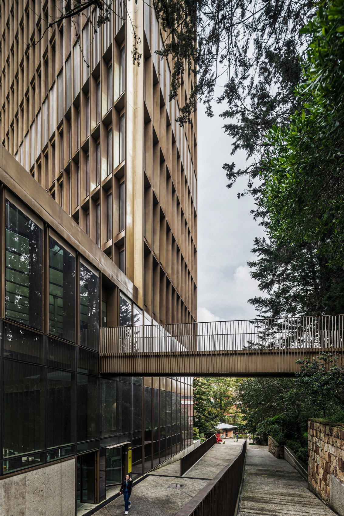 哈维里亚那天主教大学工程实验室丨哥伦比亚-19